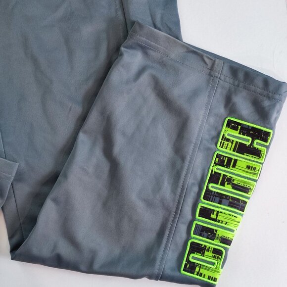 Puma track / jogging pants grey with Puma graphic design boys size XL (18-20) - Picture 12 of 15